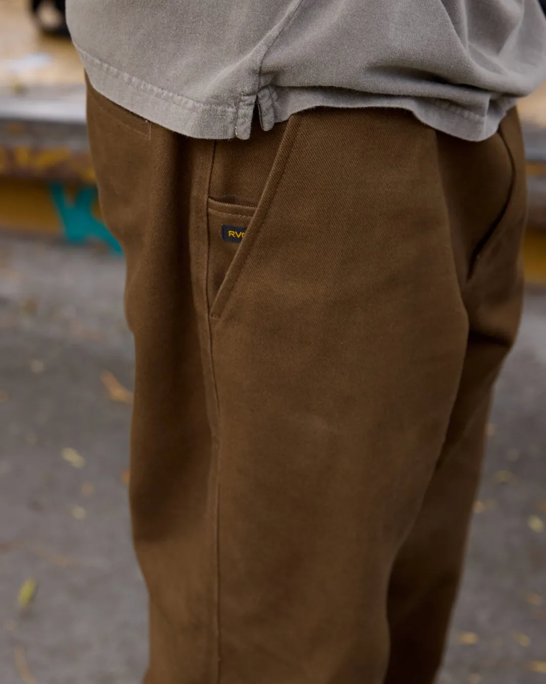 AMERICANA CHINOS