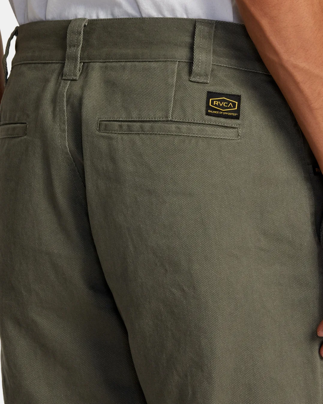 AMERICANA CHINOS