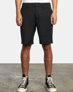 BACK IN HYBRID 19" SHORTS