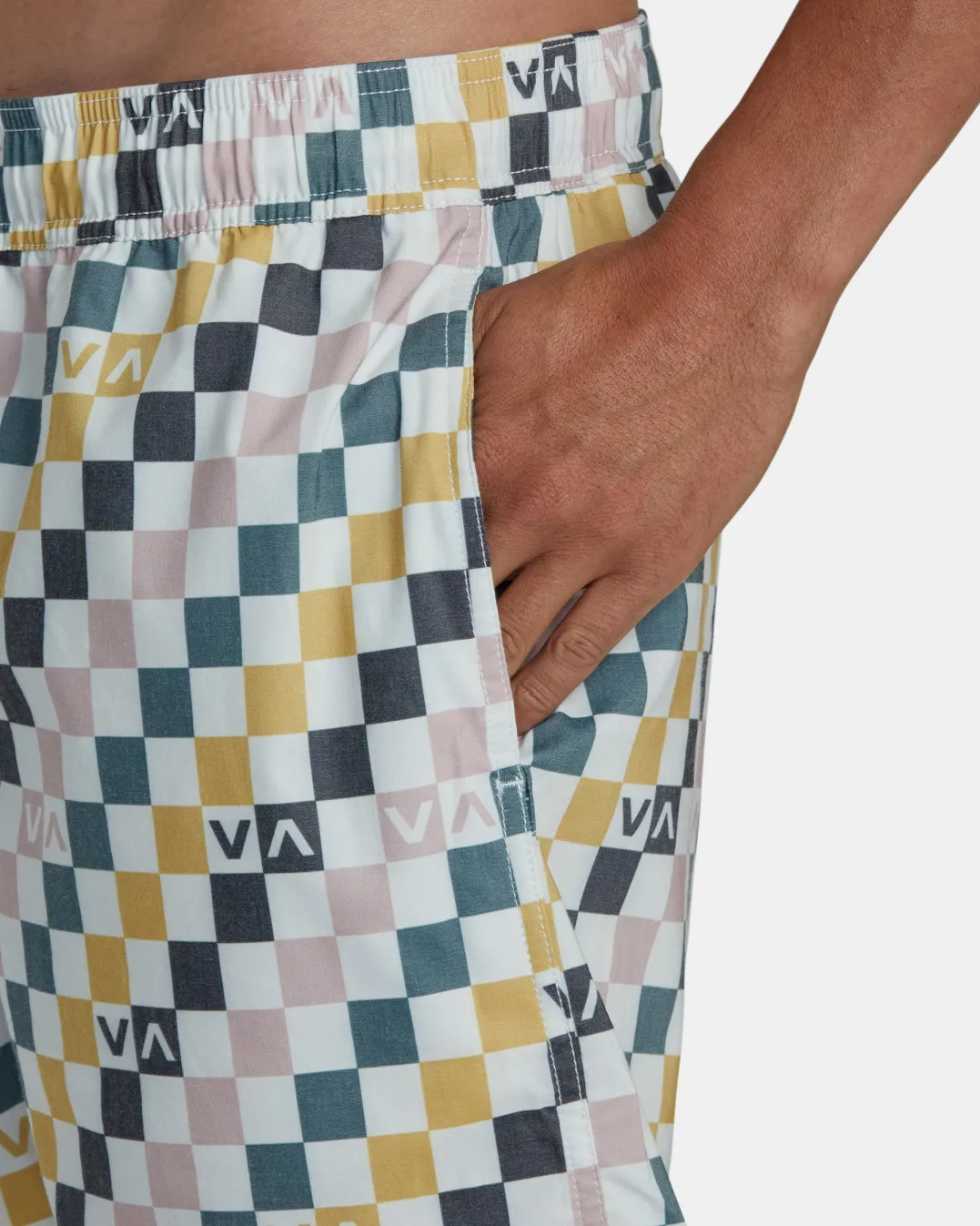 BARNES ELASTIC WAIST 17" BOARDSHORTS