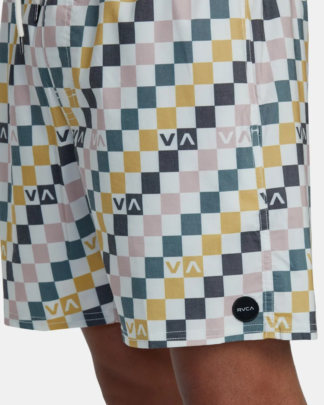 BARNES ELASTIC WAIST 17" BOARDSHORTS