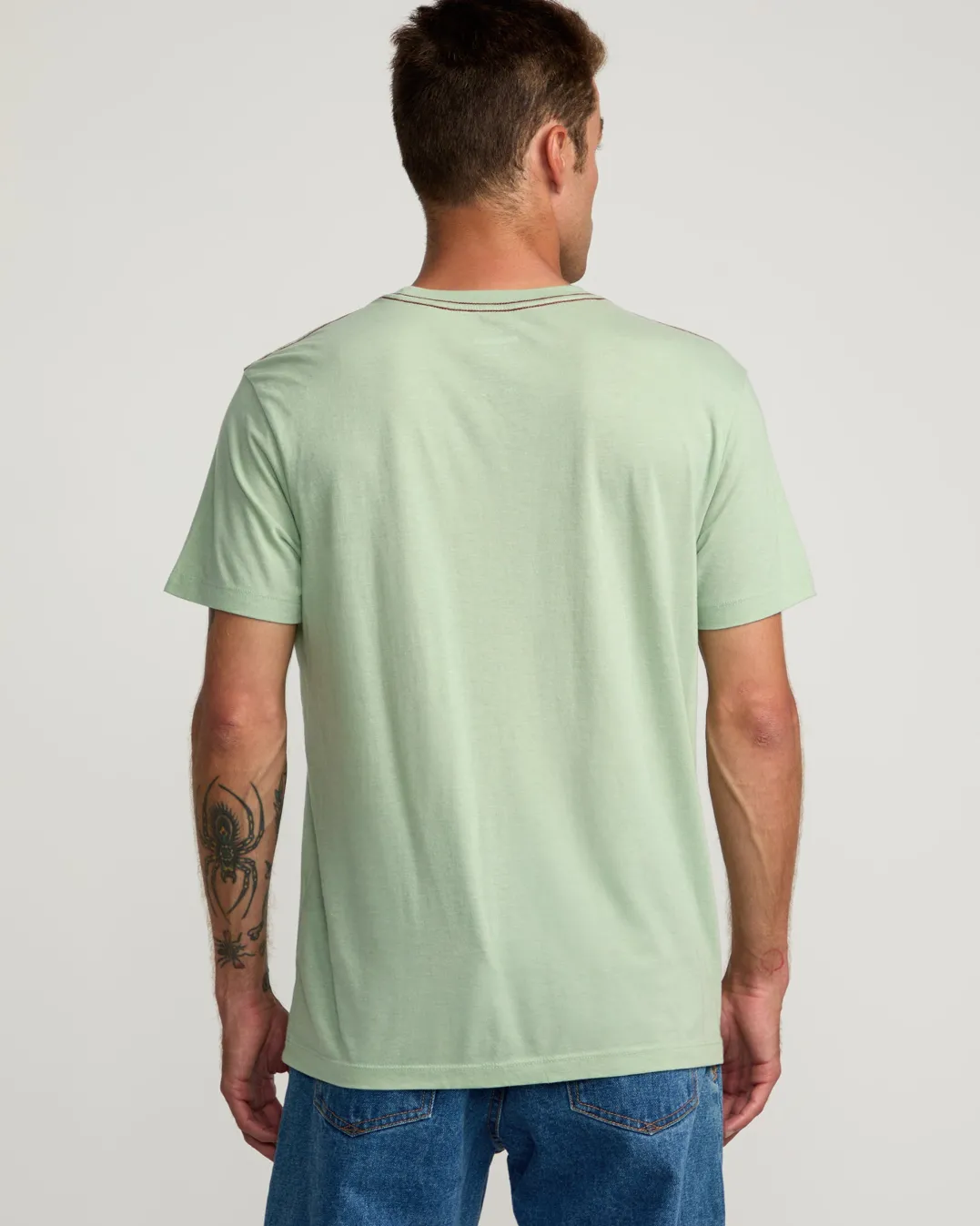 BIG RVCA TEE