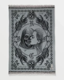 CHEFS KISS BLANKET
