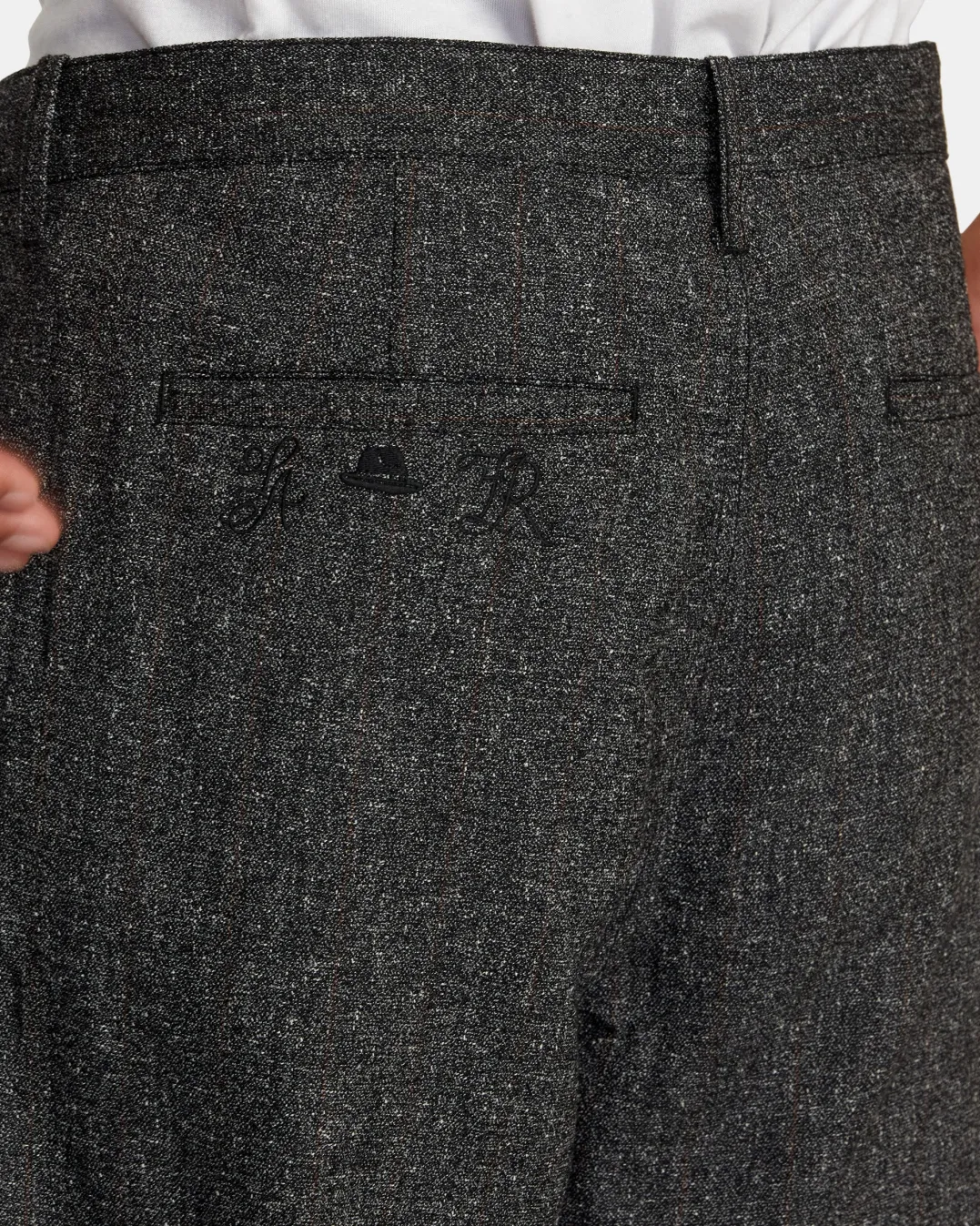 CHEFS KISS RELAXED FIT PANTS