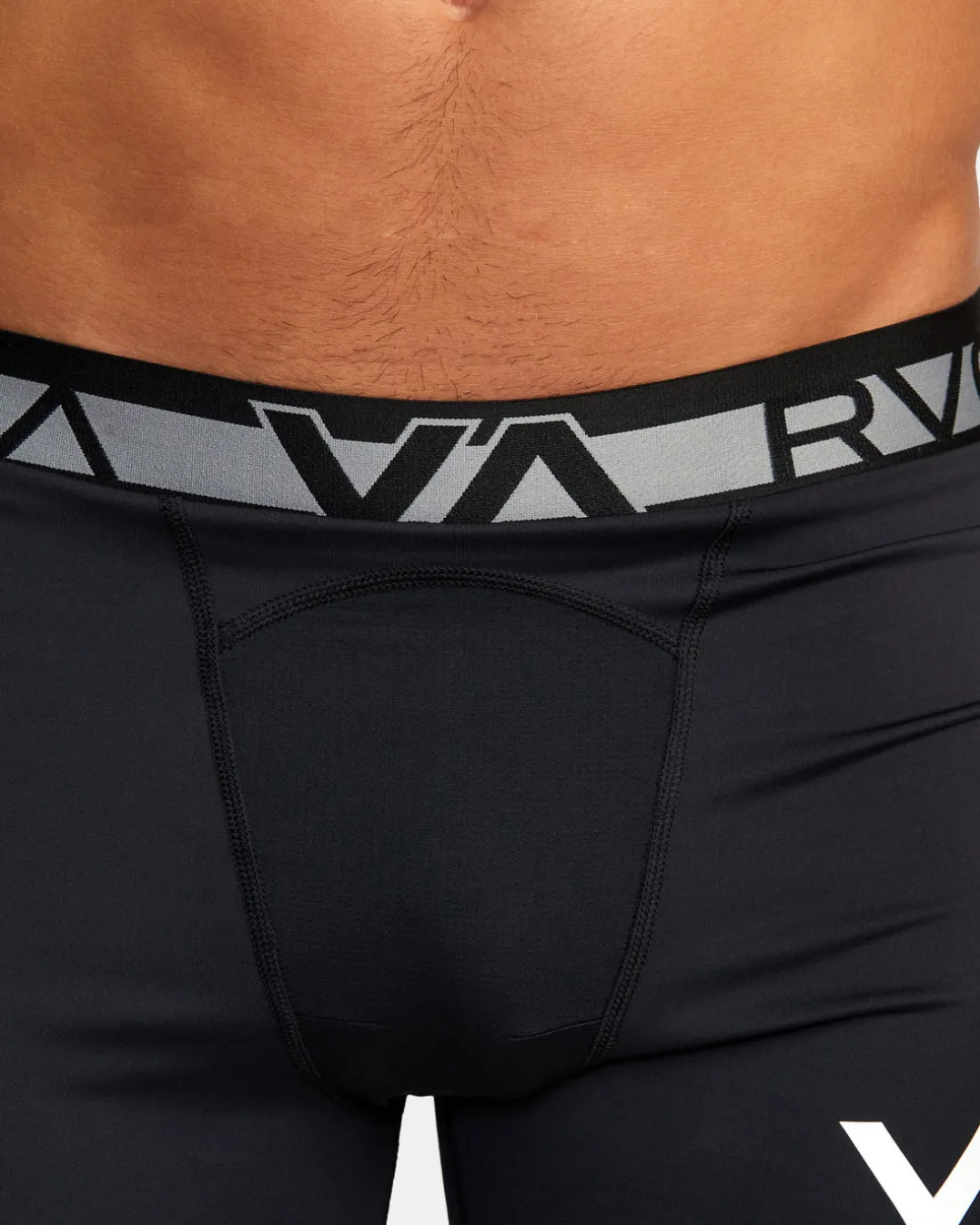 COMPRESSION TRAINING SHORTS