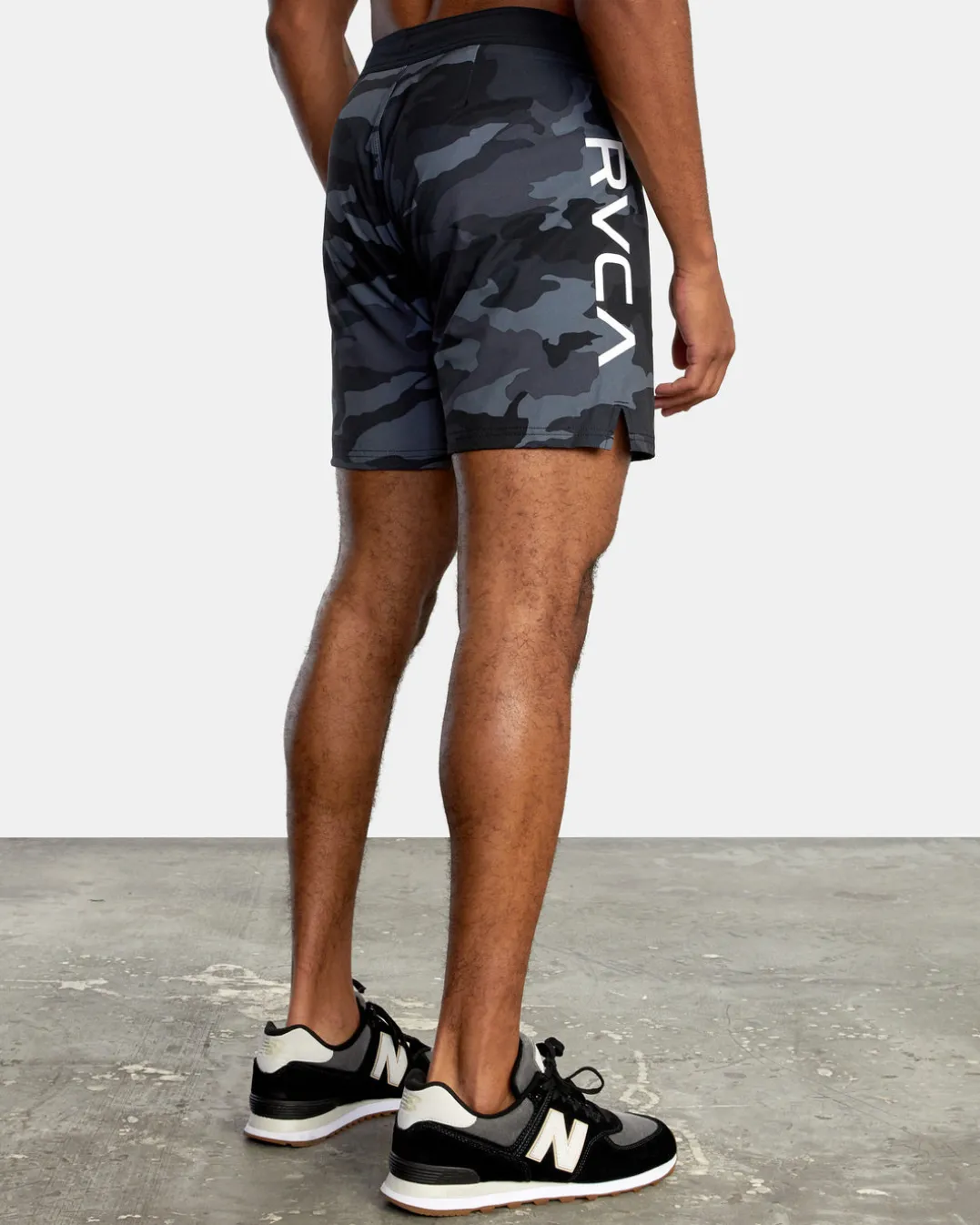 FIGHT 15" SCRAPPER SHORTS