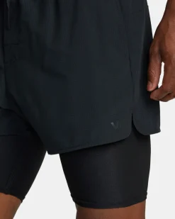 RVCA RUNNER 2-IN-1 SHORTS