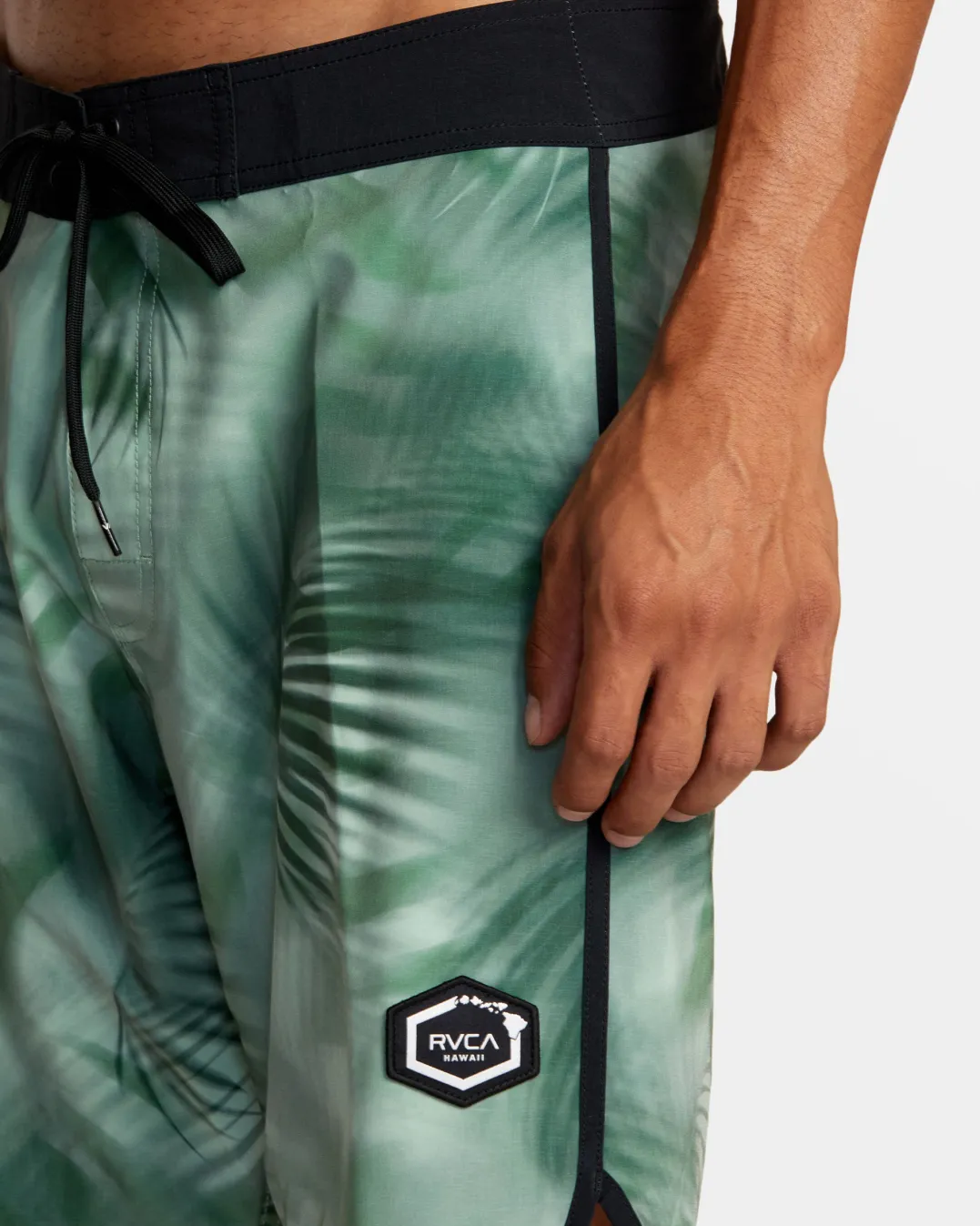 SPRAY CAMO EASTERN 20" BOARDSHORTS