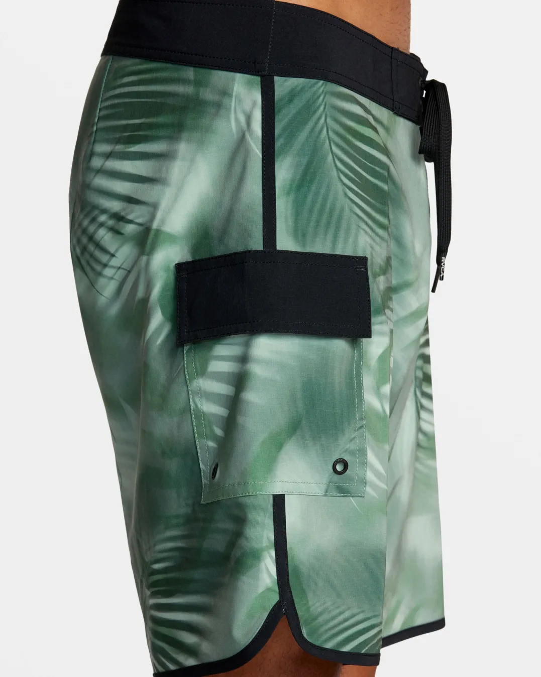 SPRAY CAMO EASTERN 20" BOARDSHORTS