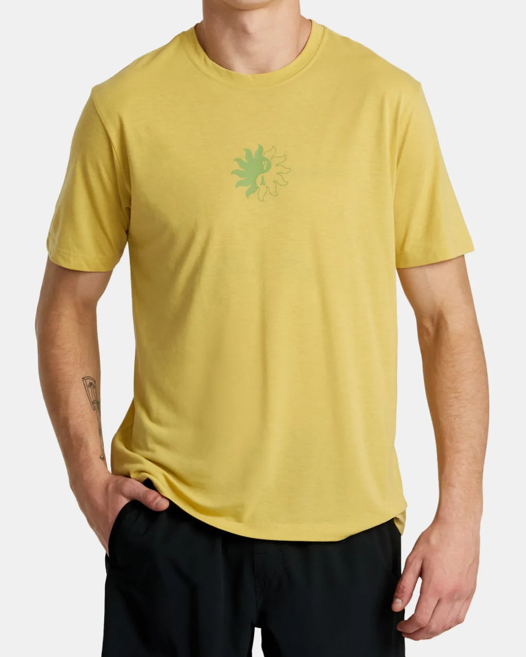 VA BLOOMIN TEE