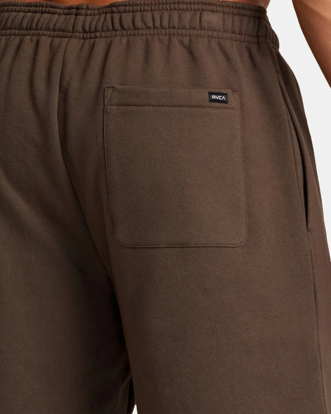 VA ESSENTIAL 18" SWEAT SHORTS