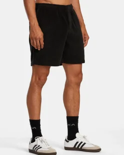 VA ESSENTIAL MICRO FLEECE SHORT 18