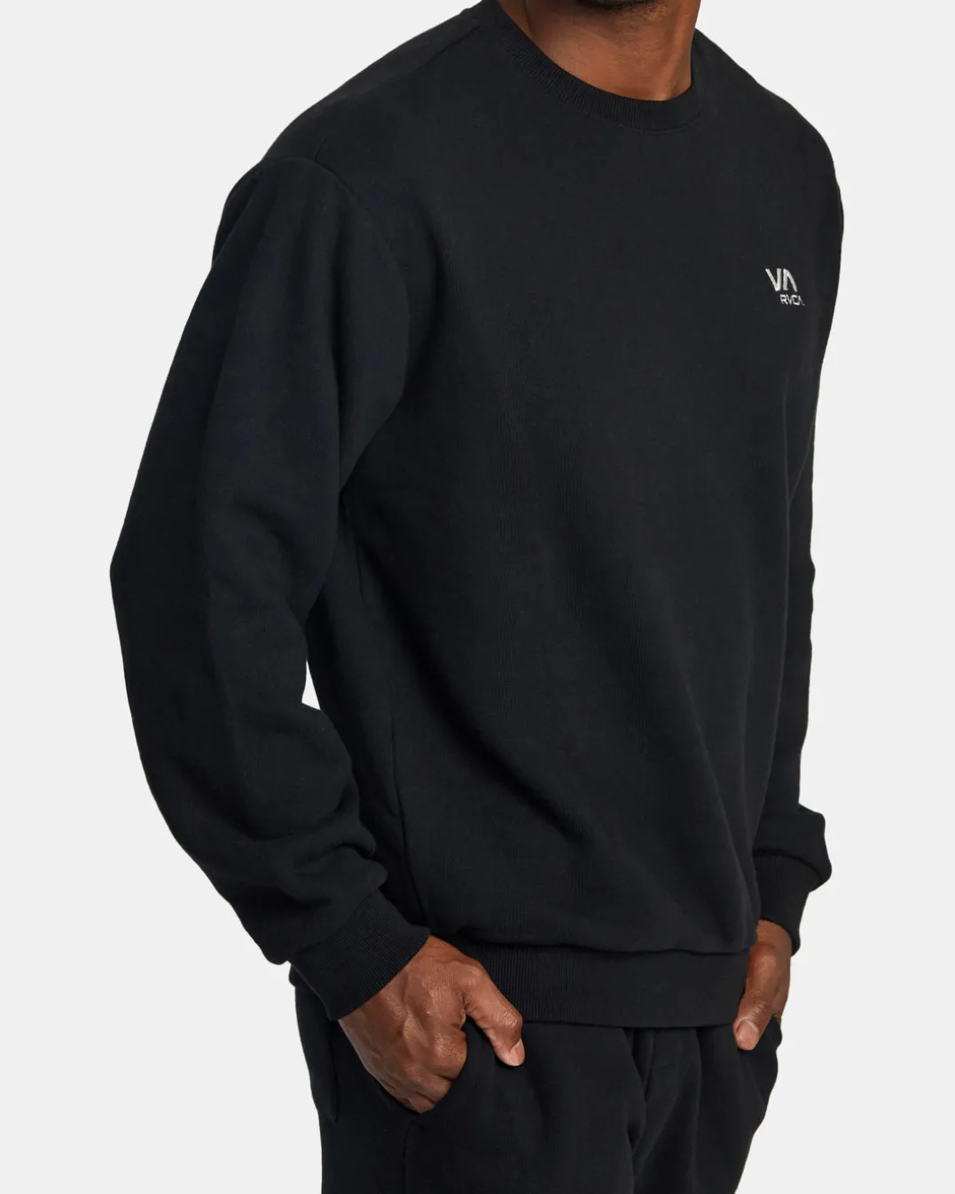VA ESSENTIAL SWEATSHIRT