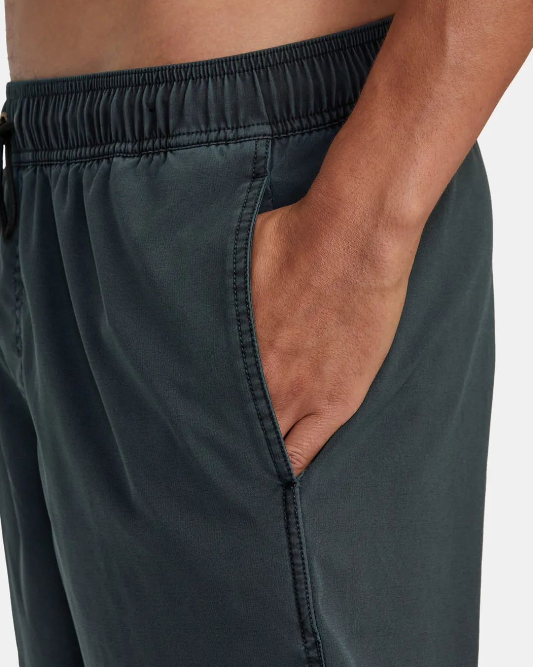 VA PIGMENT ELASTIC WAIST 17" BOARDSHORTS