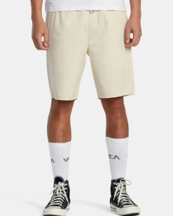 WEEKEND ELASTIC WAIST SHORTS