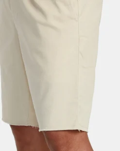 WEEKEND ELASTIC WAIST SHORTS