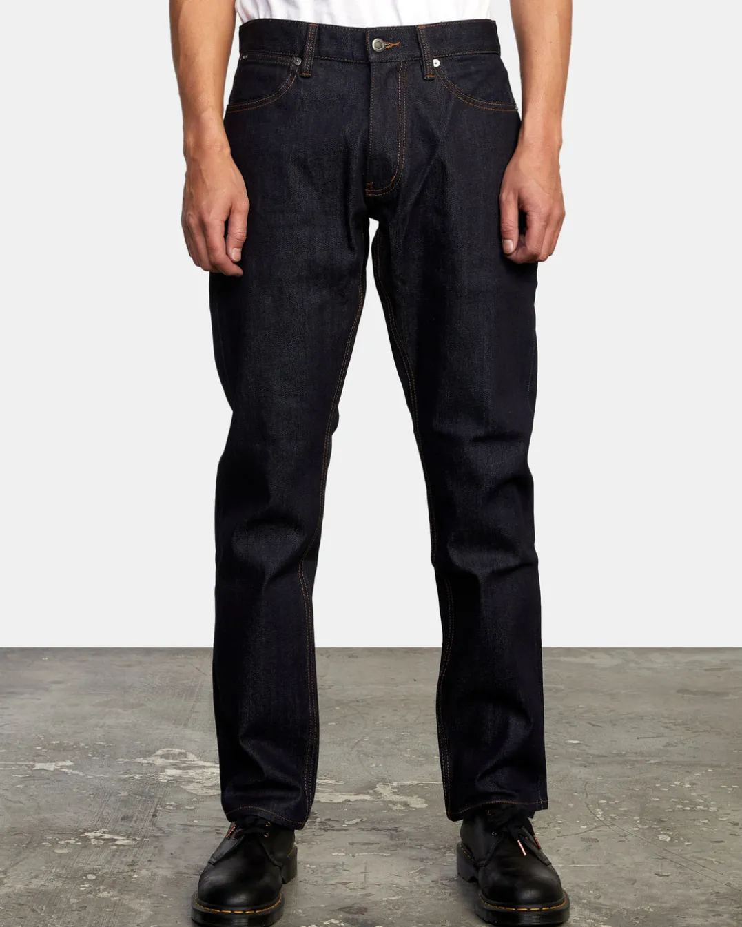 WEEKEND STRAIGHT FIT JEANS
