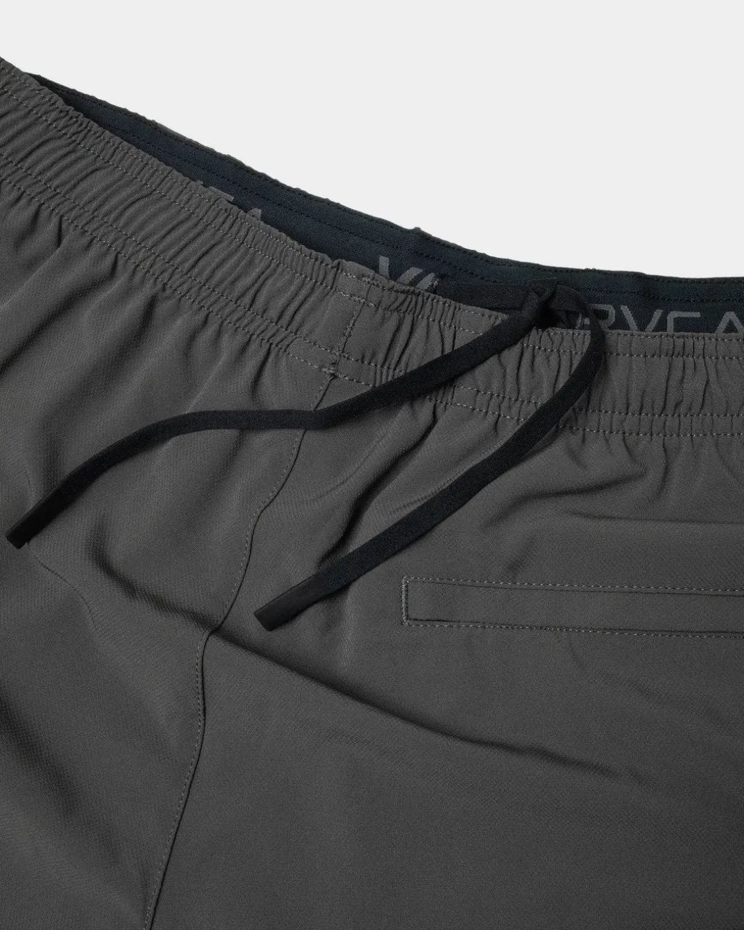 YOGGER STRETCH 17" ATHLETIC SHORTS
