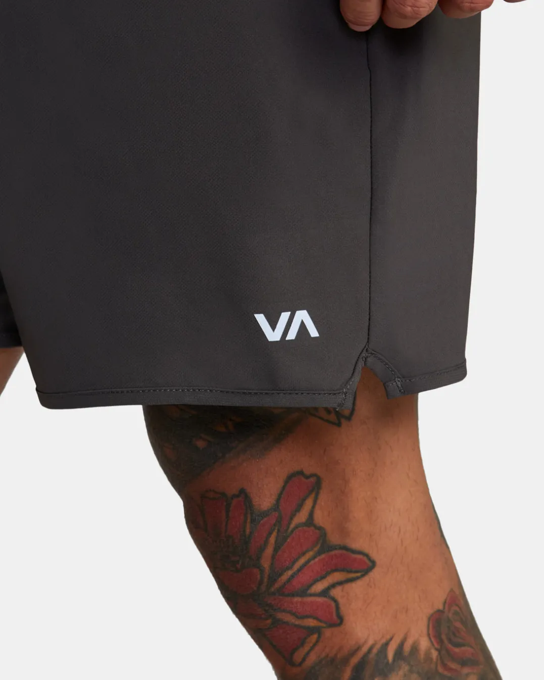 YOGGER STRETCH 17" ATHLETIC SHORTS