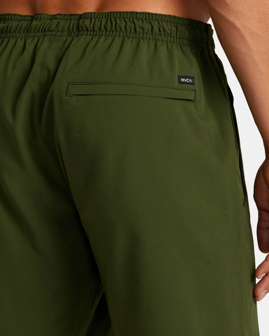 YOGGER STRETCH 17" ATHLETIC SHORTS