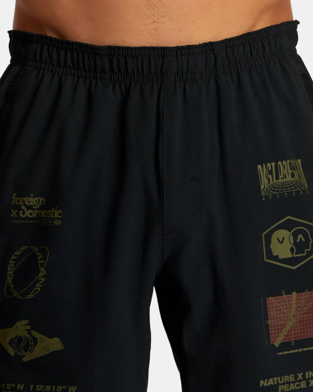 YOGGER STRETCH 17" ATHLETIC SHORTS