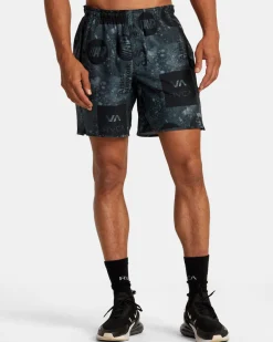 YOGGER STRETCH 17" ATHLETIC SHORTS