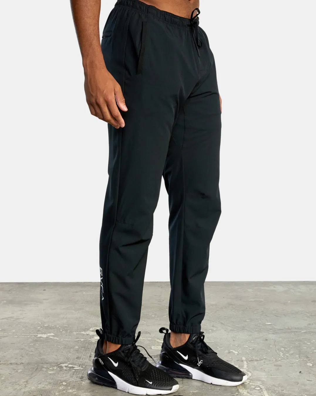 YOGGER TRACK PANTS II