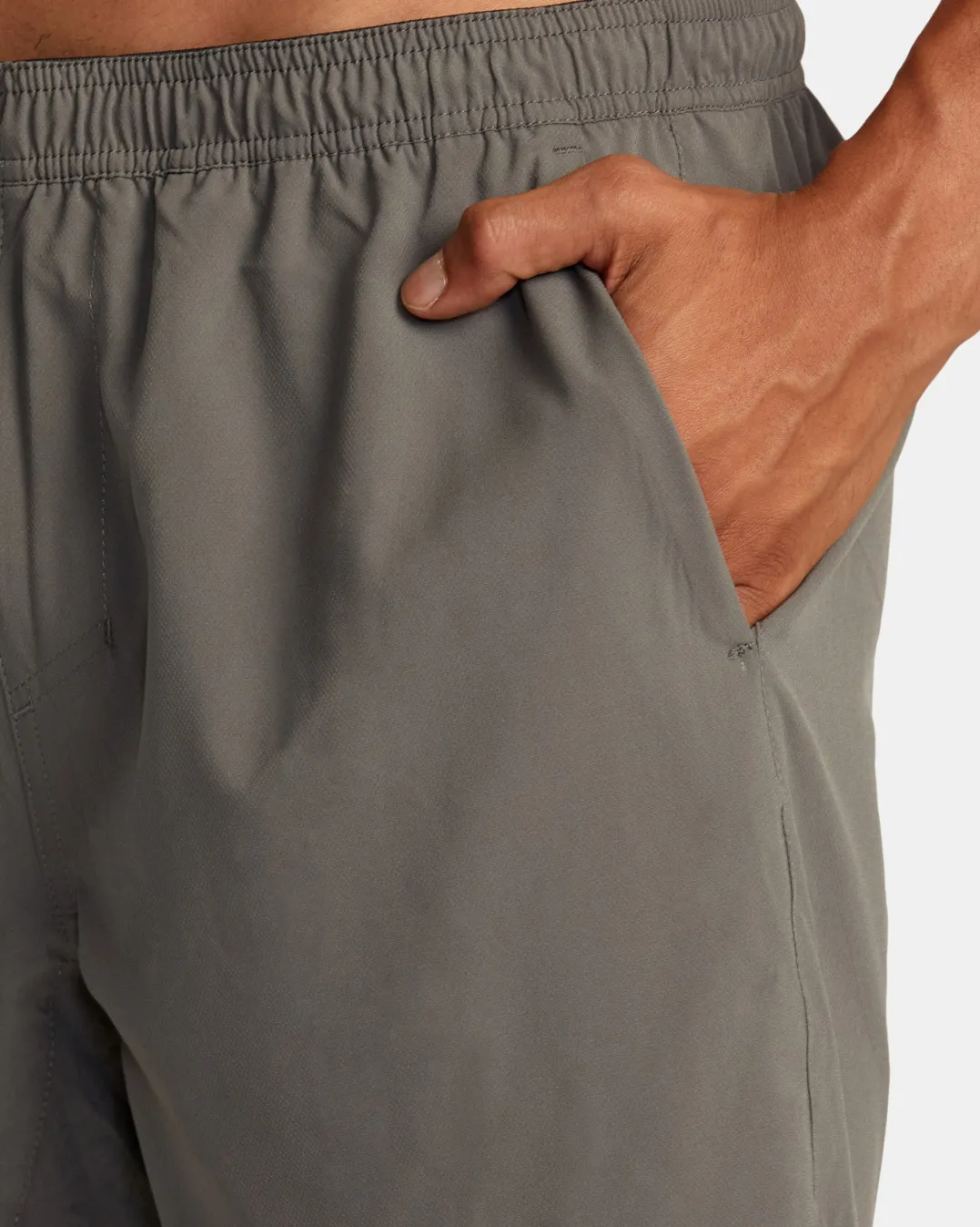 YOGGER TRAIN 2-IN-1 17" WORKOUT SHORTS