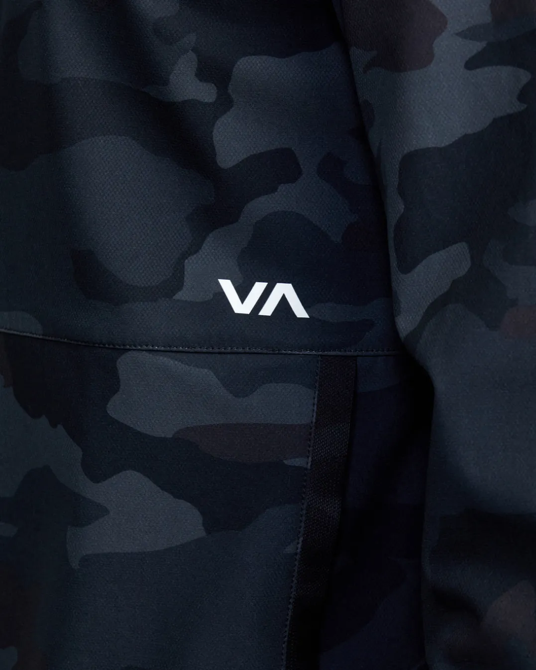 YOGGER ZIP-UP HOODED JACKET II